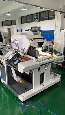 Endüstriler için 9kw hassasiyetli lazer etiket kesme makinesi