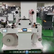 Yüksek hassasiyetli döner çıkartma etiketi kesme makinesi ± 0,1 mm doğruluk için
